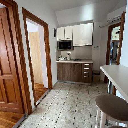Mol-Ker-Vill Apartment Lenti Exterior photo